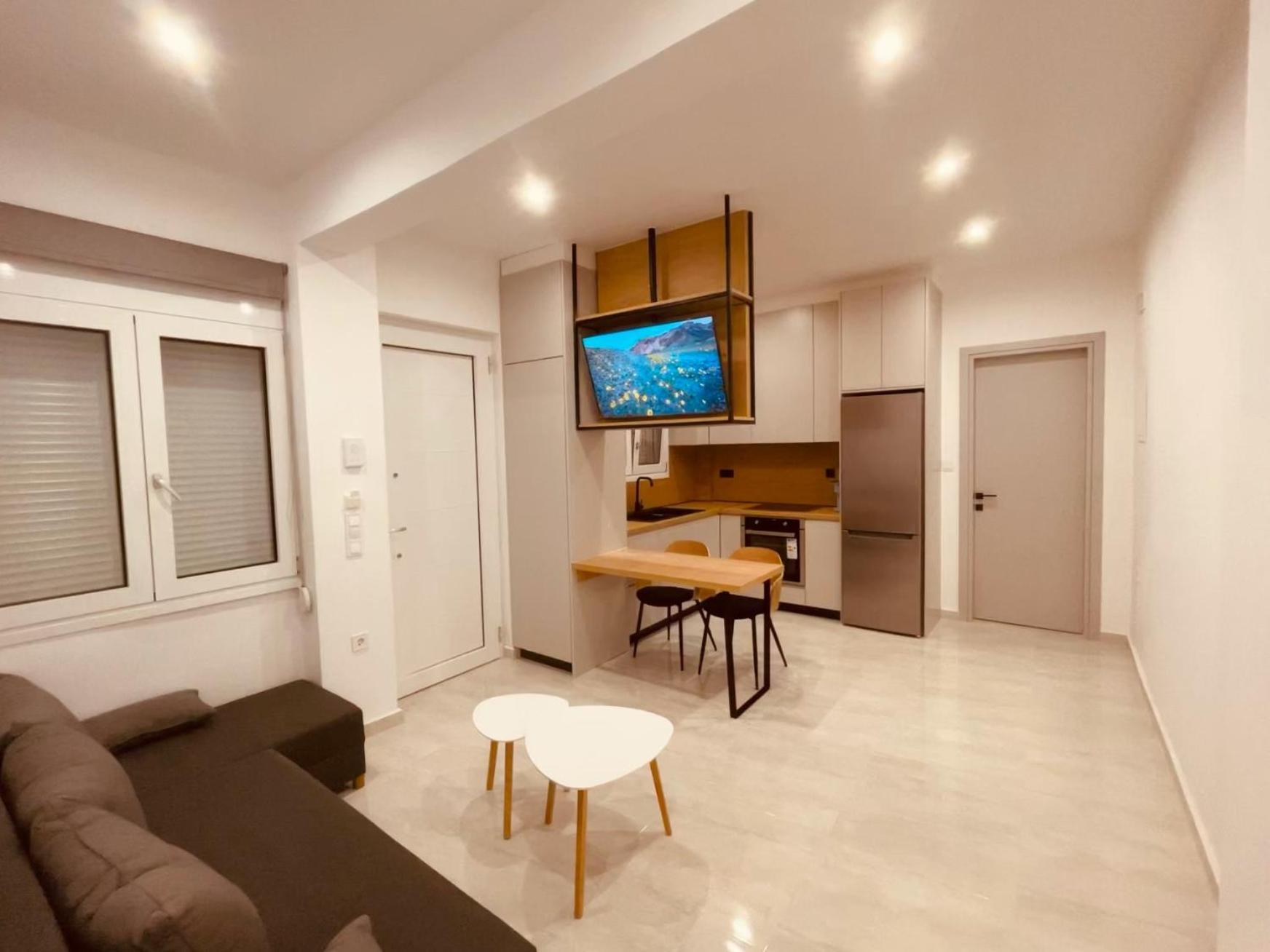 Your Place !! - 102 Chrissi Akti Chania Exterior foto