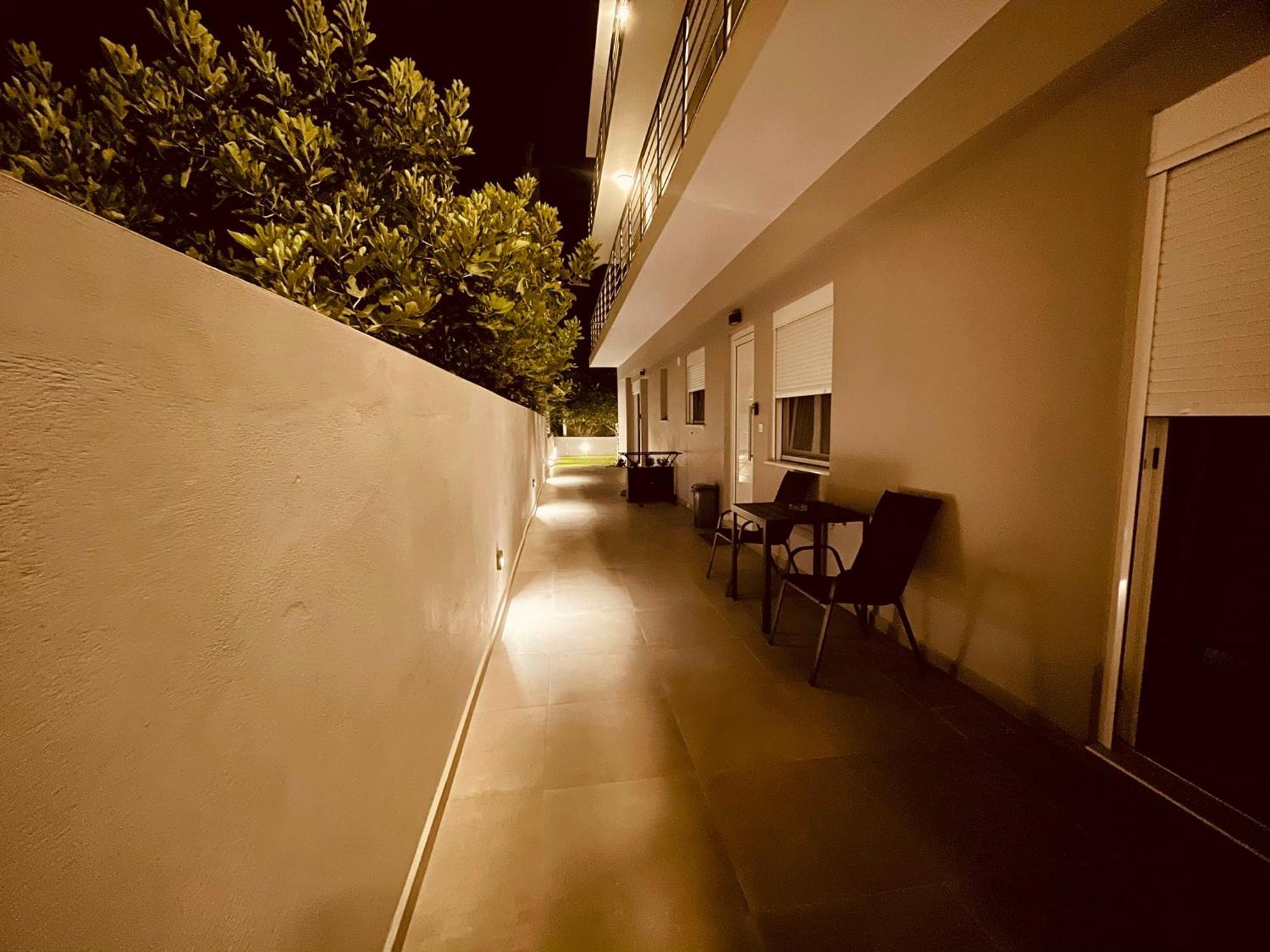 Your Place !! - 102 Chrissi Akti Chania Exterior foto
